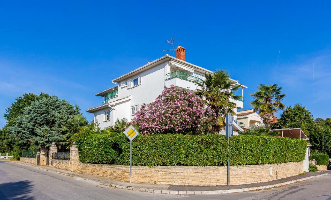 Apartments Zanetti Pula Exterior foto